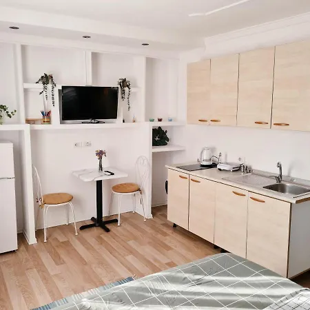 Casa 21 - The Cutest In Tirana! * تيرانا