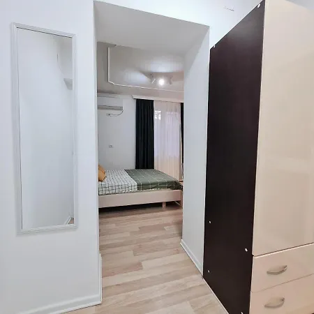 Casa 21 - The Cutest In Tirana! Daire Tiran